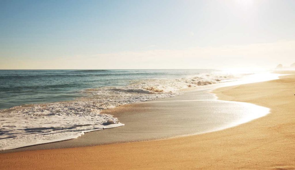 “Basta venire a mare qui, causa 3 tipi diversi di tumore”: uscite dall’acqua e siete praticamente quasi morti