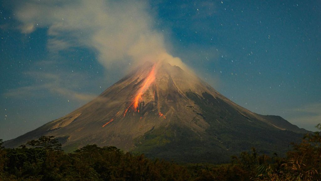 Ma quale Etna, “Vi dovete preoccupare di questo vulcano”: è proprio sotto di voi ma non potete vederlo siciliani