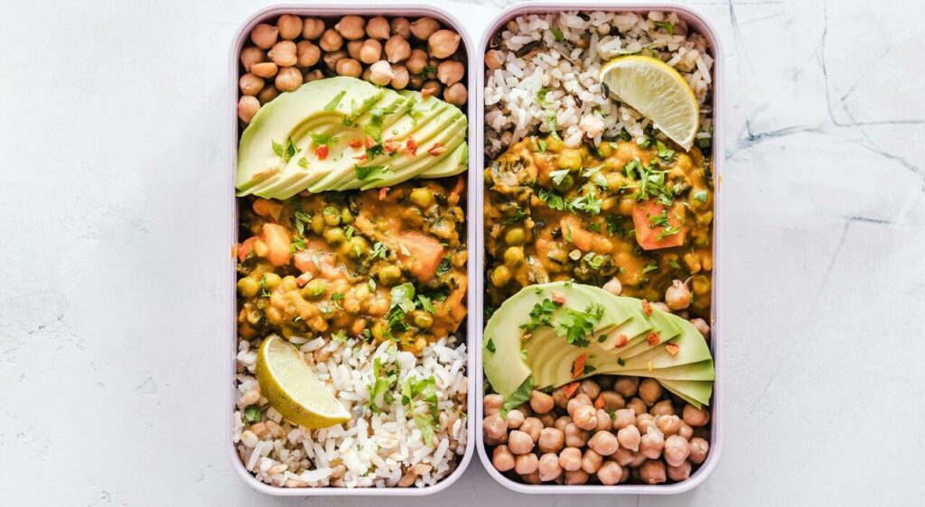 Meal Prep: Organizza i pasti settimanali per risparmiare tempo e mangiare sano