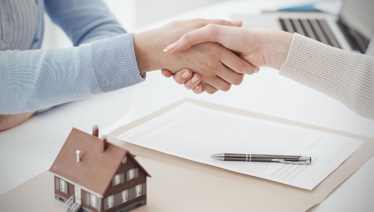 Agenzia delle Entrate, “Chi è in affitto ci paga 345.000 euro di multa” | Confermato il decreto, non esistono esenzioni