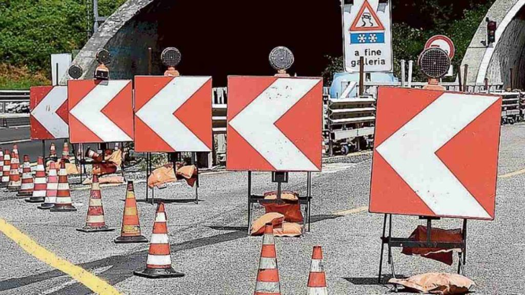 Ultim’ora Sicilia, “L’autostrada non la prendete più”: sono CHIUSE | Vi fate solo vie interne