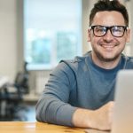 Bonus da 500 euro per le partite IVA: via libera anche ai liberi professionisti under 35