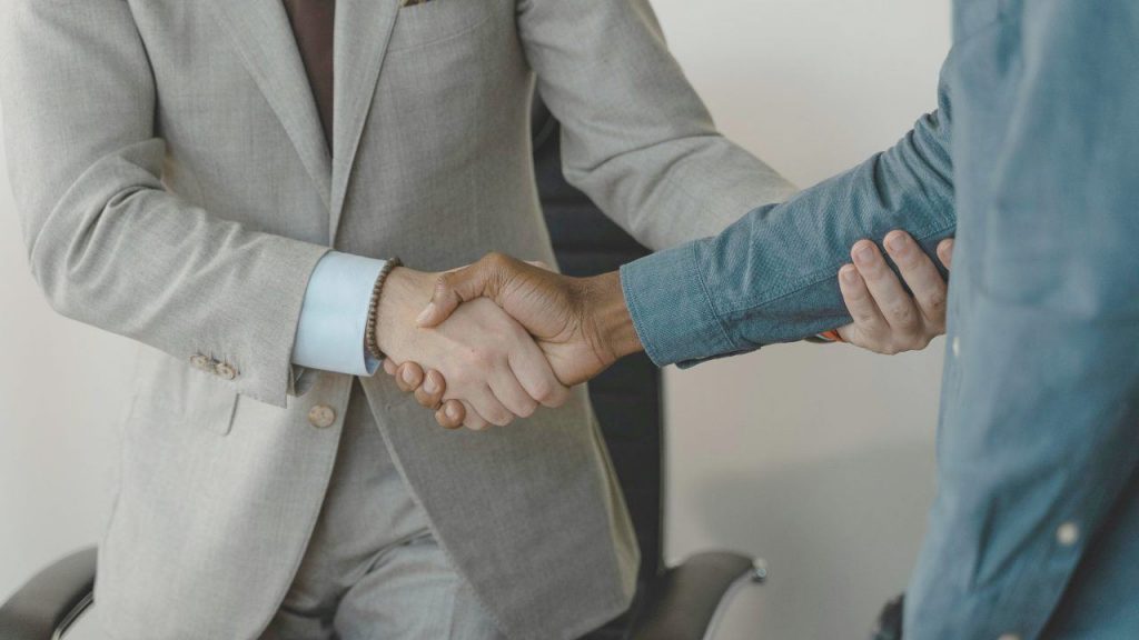 Lavoro a tempo pieno e indeterminato , un’occasione per tutti i siciliani