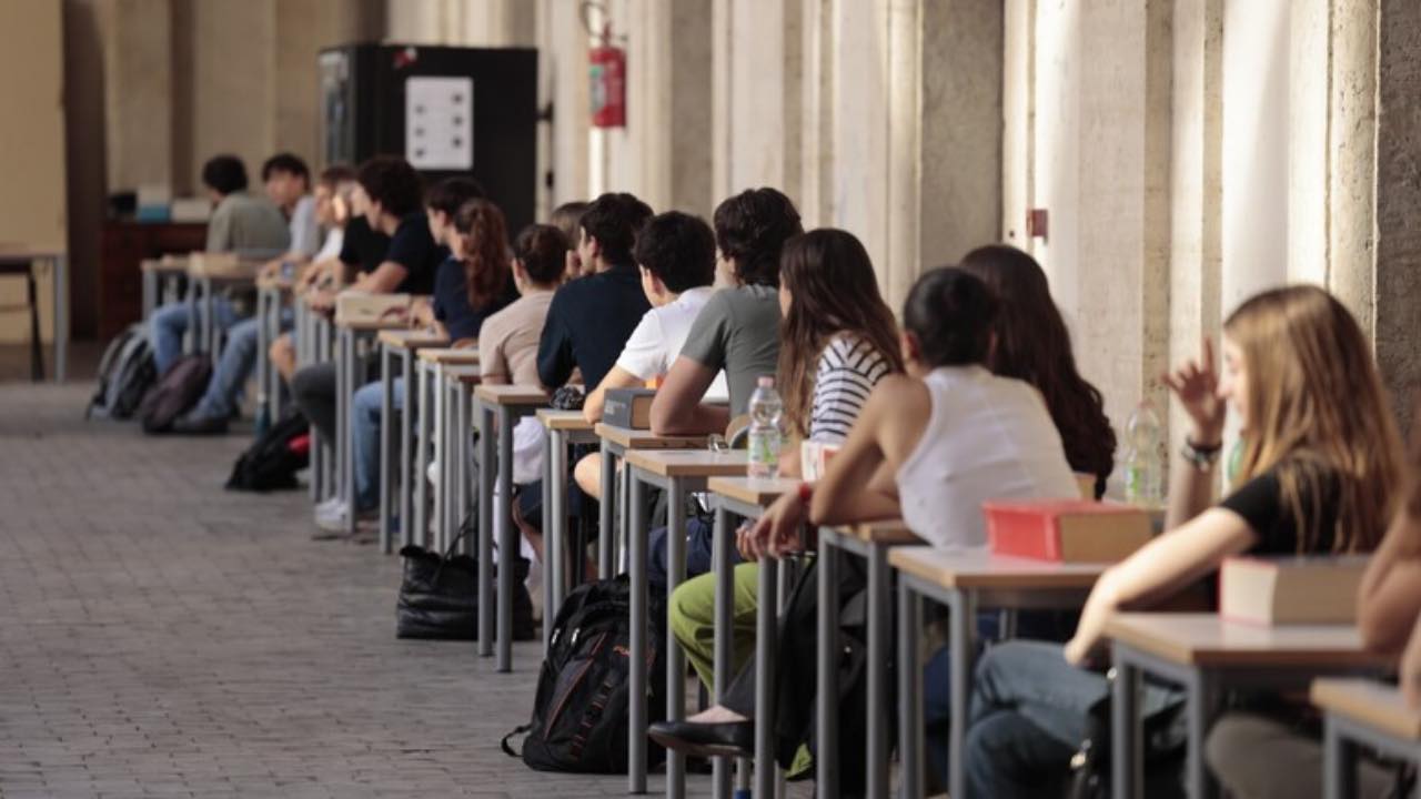 Esame di maturità addio, gli studenti non devono più farlo: se volete andare all’università dovete fare il SAT