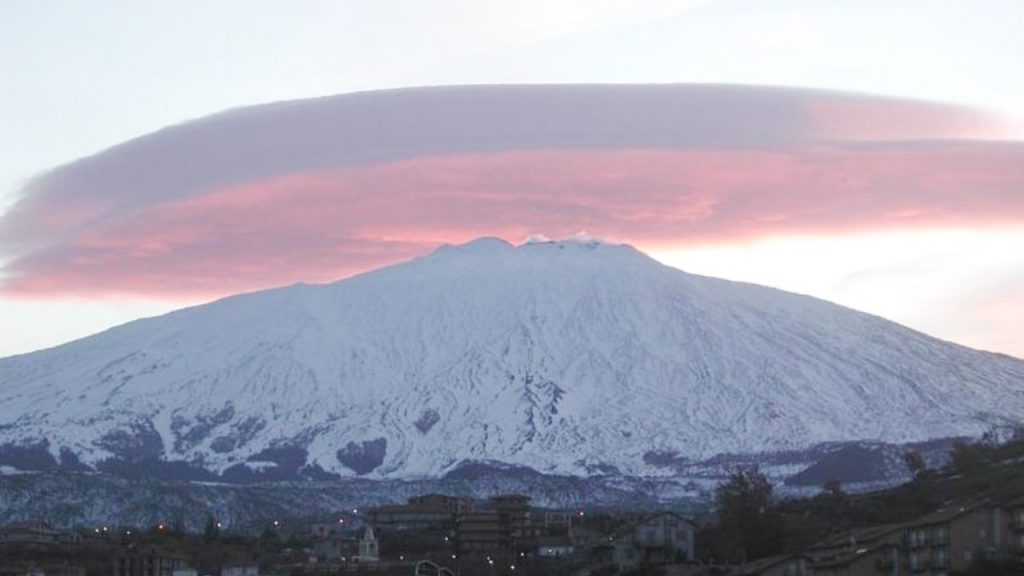 Allarme in Sicilia, “Sta per succedere sull’Etna”: cittadini il momento tanto temuto è arrivato | Restate in casa
