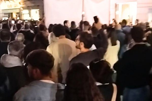 Palermo, in duemila alla fiaccolata per Paolo Taormina: “Basta morti senza senso”