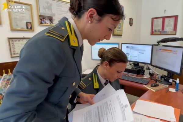 Sequestro da 3,5 milioni a Palermo per frode sui bonus facciate