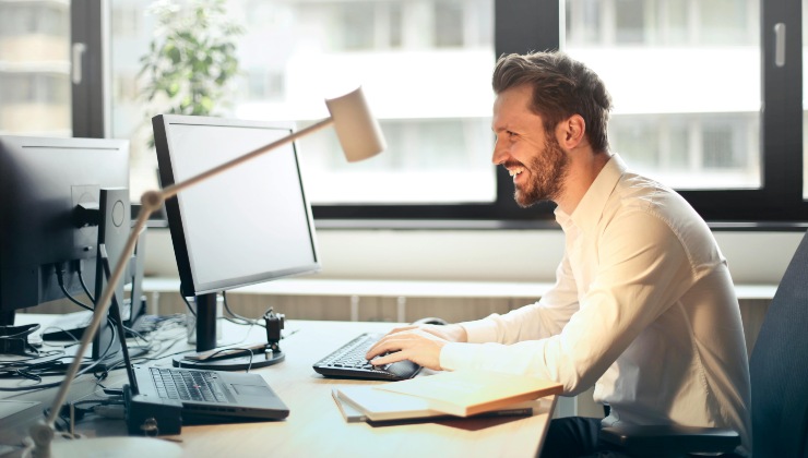 Ufficiale, “Il venerdì ve ne state a casa”: approvata la SETTIMANA CORTA | Finalmente la notizia che tutti stavano aspettando