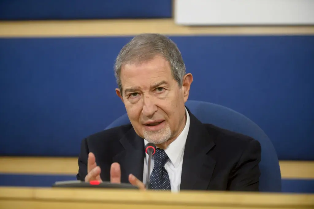 Musumeci “La Sicilia è fondata su un sistema clientelare, chi lo accetta è complice”