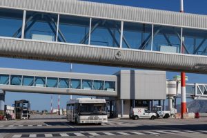 Emergenza Etna, l’aeroporto di Palermo ha gestito circa 100 voli dirottati e 100 riprogrammati
