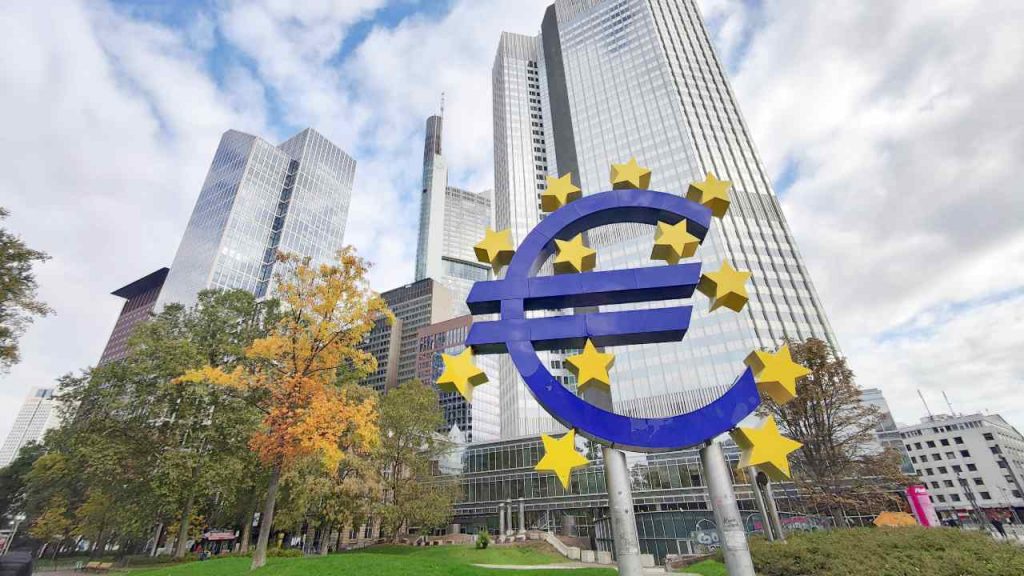 Ciao ciao euro, la Bce ha deciso: dovete pagare con la nuovissima moneta | Avete poco tempo per il cambio