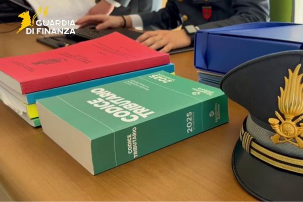 Sequestro da mezzo milione di euro a Gela per evasione fiscale e riciclaggio