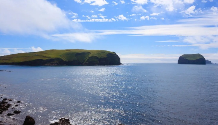 “C’è un’isola deserta proprio qui”: mare cristallino, sabbia bianchissima e paesaggio incontaminato | Sembra un sogno