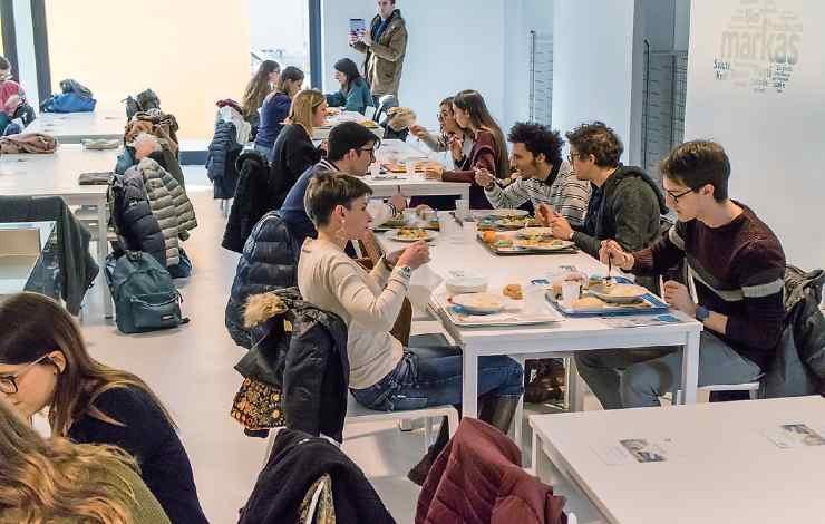 Ufficiale scuola, “Da dicembre teneteveli a casa i vostri figli”: gli istituti siciliani chiudono battenti | Non serve protestare