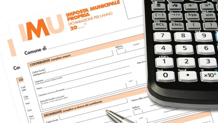 IMU, allarme calendario | Saldo entro il 16 dicembre: aliquote comunali e F24 da fare adesso o paghi il doppio