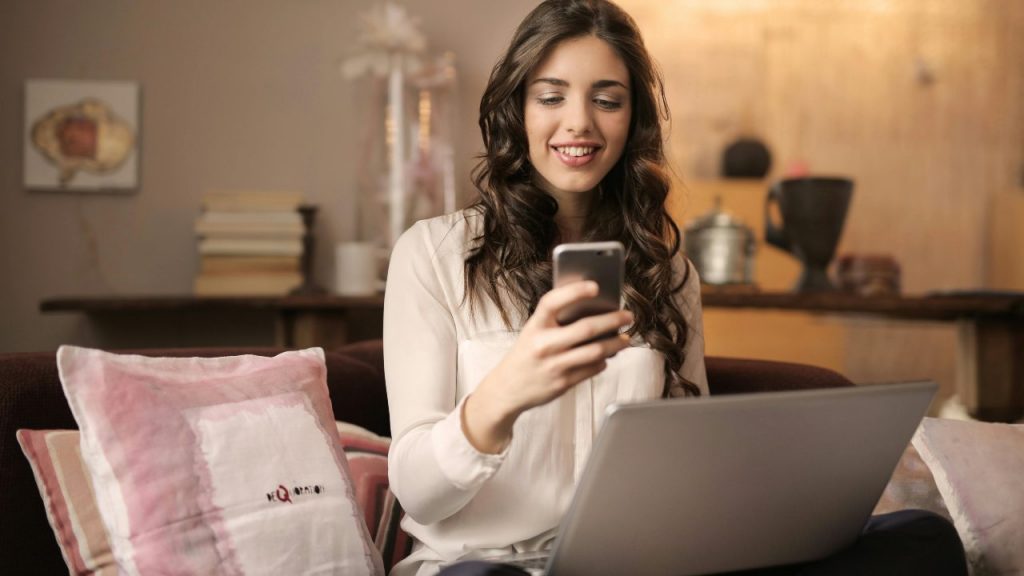 “Siciliani, vi regaliamo smartphone e computer”: avete tempo fino a domani per approfittarne