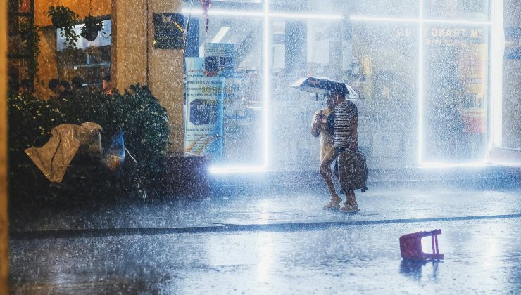 Bomba in arrivo, l’Italia è nell’occhio del ciclone: eventi climatici estremi nelle prossime ore | L’allarme del meteorologo