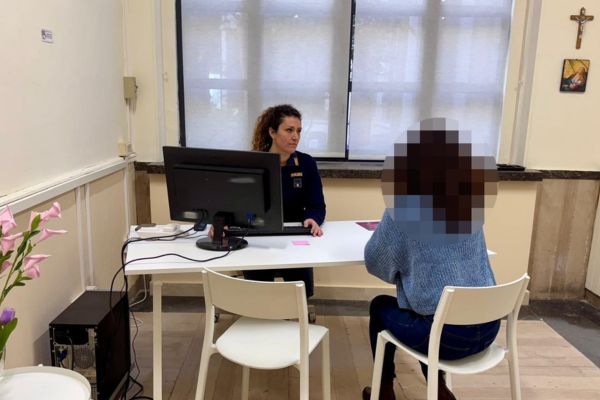 Catania, arrestato 48enne per aggressione e atti persecutori contro l’ex compagna