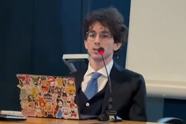 Mauro Glorioso, vittima dei Murazzi, oggi medico: “Il mio impegno non si è mai fermato”