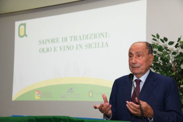 Agricoltura, Schifani: “Nuove misure per superare i dazi e sostenere i produttori che esportano”