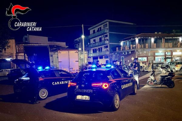 Catania, weekend di controlli interforze: oltre 380 persone identificate e sanzioni