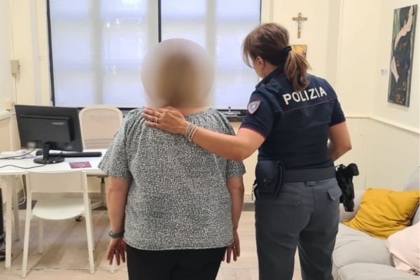 Catania, arrestato 30enne per maltrattamenti alla madre e resistenza a pubblico ufficiale