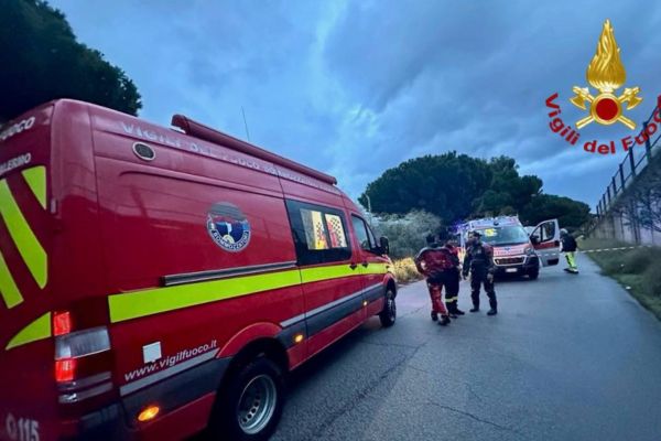 Maltempo a Palermo, strade come fiumi: salvata una coppia e il loro bimbo di 4 mesi