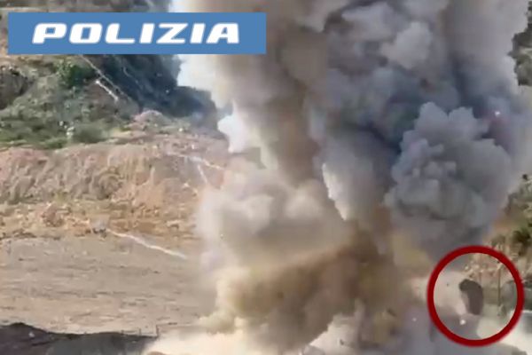 Catania, maxi sequestro di 1.500 ordigni esplosivi spediti tramite corriere