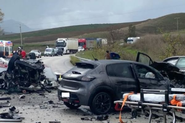 Palermo-Sciacca, tragico incidente: morto un ragazzo di 18 anni e cinque feriti