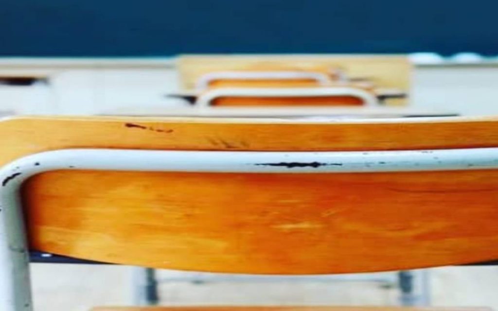 Ufficiale scuola, “Da dicembre teneteveli a casa i vostri figli”: gli istituti siciliani chiudono battenti | Non serve protestare