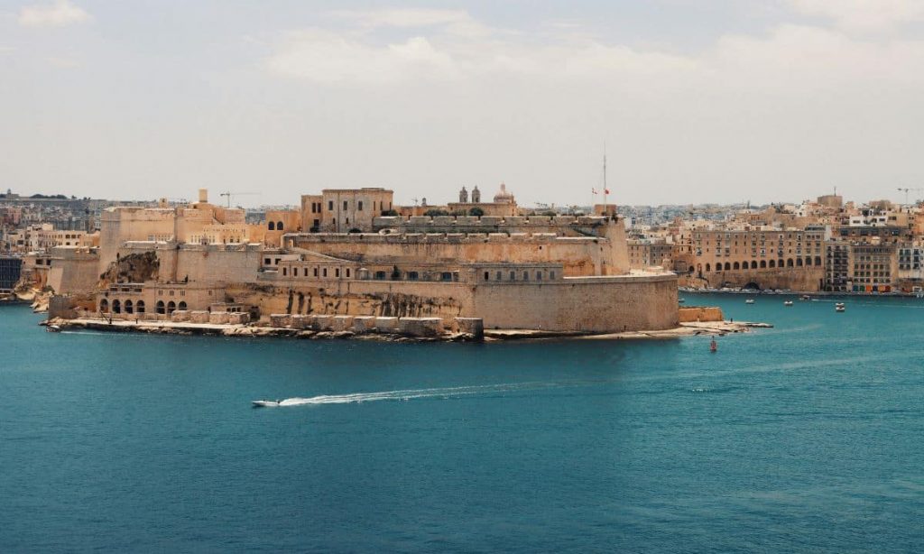 “A 45 minuti da Catania c’è il vero paradiso autunnale”: fa ancora caldo e c’è poca gente | Arrivano da tutto il mondo per vederlo