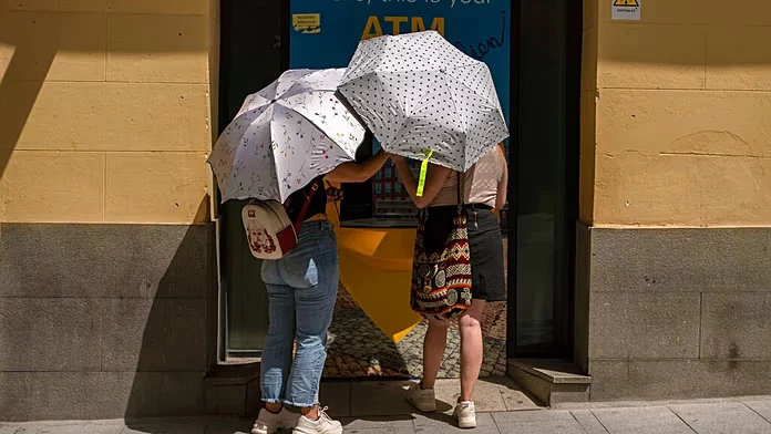 Spagna istituisce rete di rifugi climatici per affrontare le ondate di caldo sempre più frequenti.