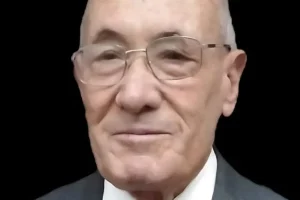 Angelo Pirrotta ci ha lasciato oggi, martedì 16 dicembre, dopo breve malattia. Era nato a Palermo il...