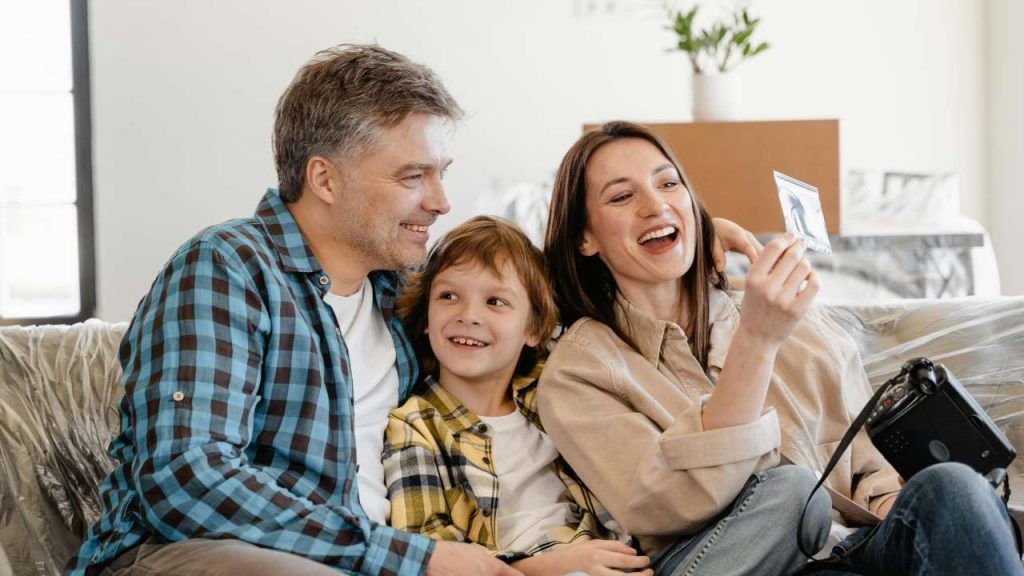 5.000 euro in regalo per le famiglie siciliane | L’ultima trovata