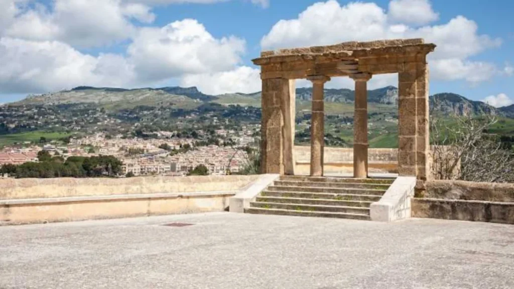 Il borgo più amato di Italia è in Sicilia: arrivano da ogni dove per visitarlo