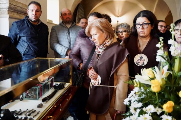 Tornano a S. Maria di Gesù di Palermo le reliquie di San Benedetto il Moro e del Beato Matteo di Agrigento dopo il tragico incendio del 2023