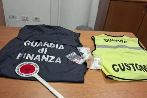 Un nuovo intervento delle forze dell’ordine ha portato all’arresto di un passeggero proveniente da...