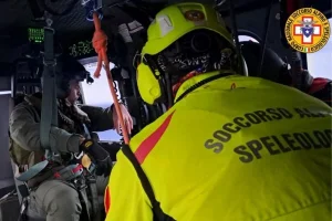 Isnello, escursionista svedese soccorso: intervento via terra e in elicottero