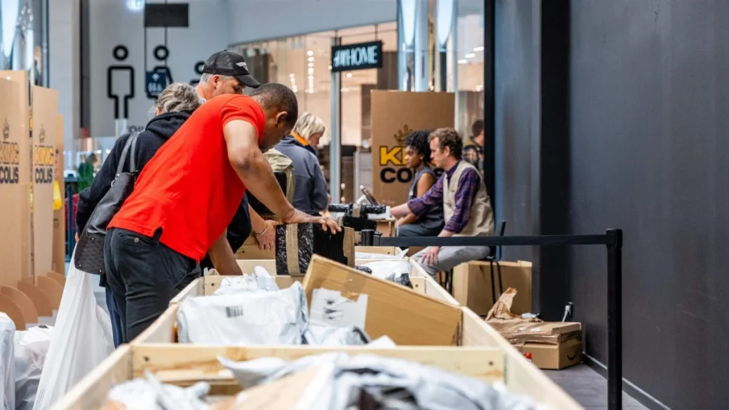 A Palermo arriva King Colis: pacchi misteriosi tra divertimento e sostenibilità