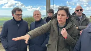 Schlein a Niscemi “Vicini a comunità dirottare 1 mld stanziato per il Ponte sullo Stretto”