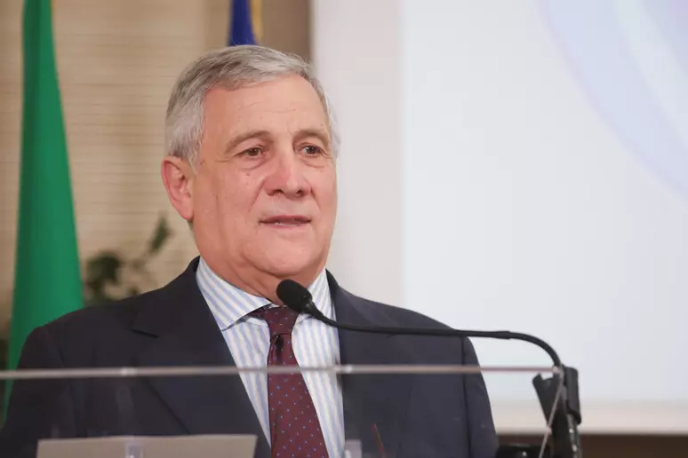 Tajani, Fi governa bene, non cederemo presidenza della Regione Sicilia