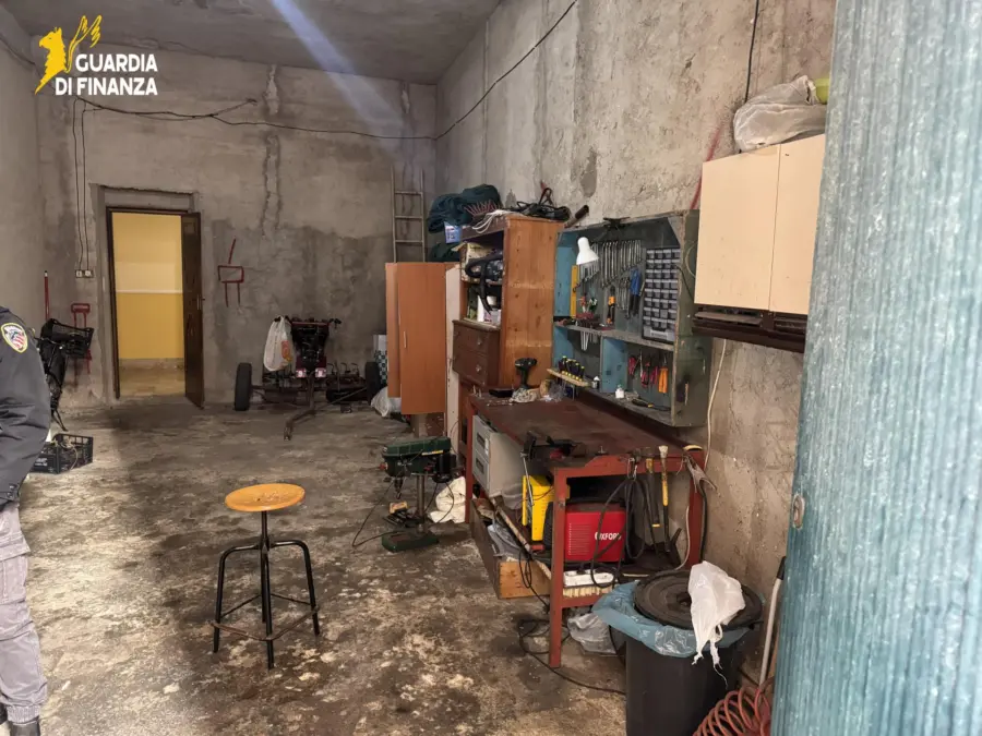 Armi clandestine in casa: arrestato un uomo nell’agrigentino