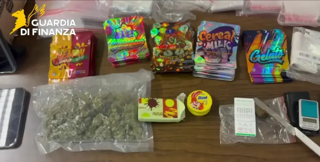 Droga nascosta in un pacco postale: un arresto a Mazzarino