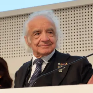 Addio allo scenziato siciliano Antonino Zichichi, gigante della fisica