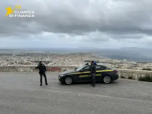 Trapani, alcol ai minorenni: sanzionato “barman ambulante” abusivo