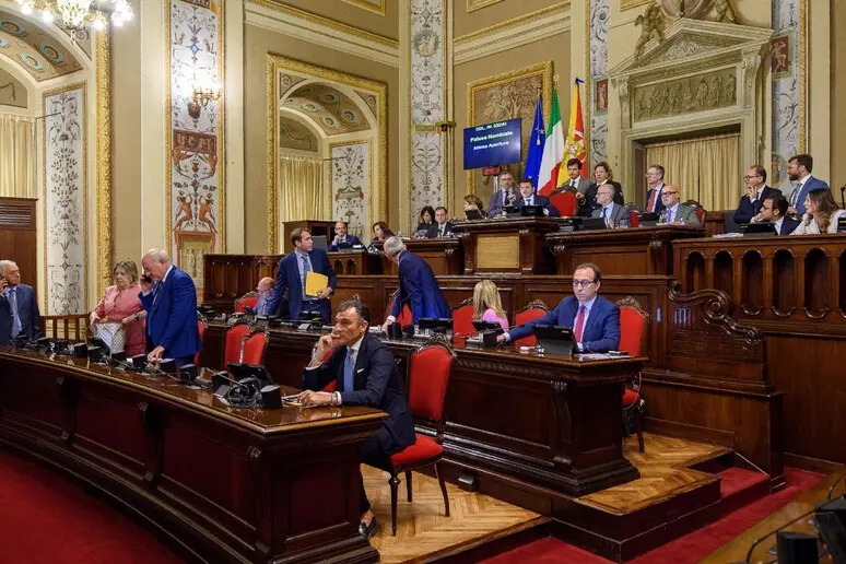 Parlamento Sicilia boccia terzo mandato sindaci