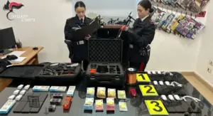 Droga e cellulari in carcere con i droni: fermate tre persone