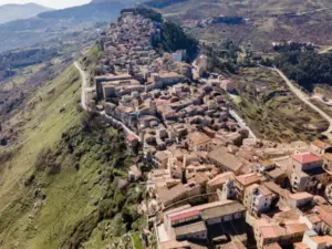 Geraci Siculo investe su turismo, giovani e cultura: ecco il piano 2026-2028