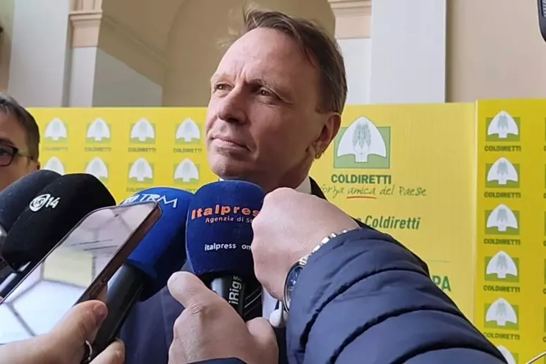 Coldiretti e governo: rischio perdita di 2mld per l’agroalimentare, interventi sul caro carburante