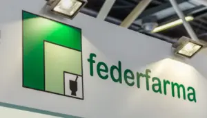 Sanità di prossimità, accordo tra Regione e Federfarma per ampliare i servizi in farmacia